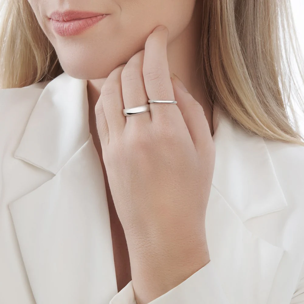 D-Shaped Silver Band Ring 2mm - Image 4