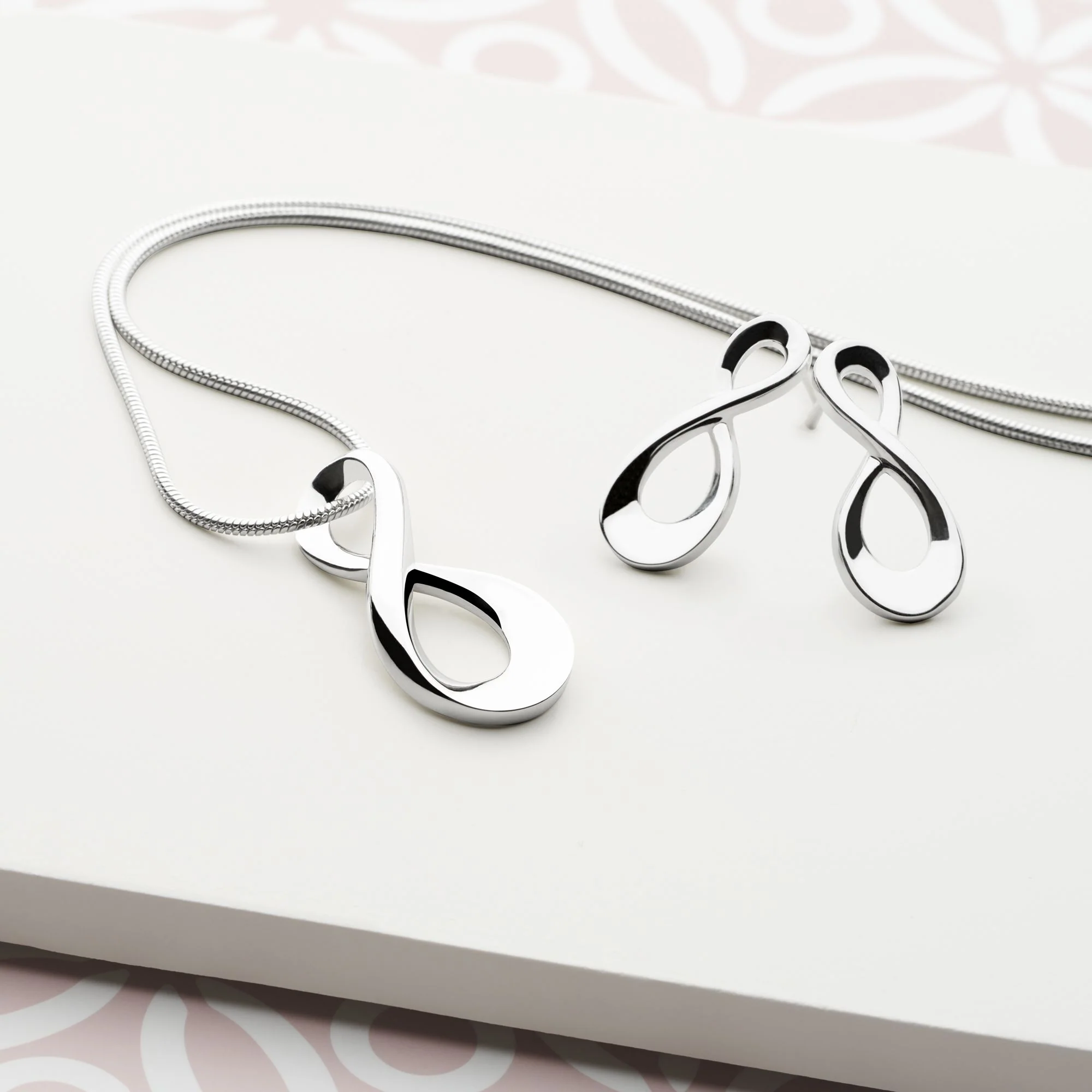 Forever Silver Pendant - Image 5